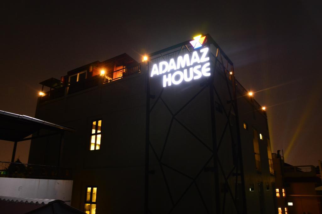 Hotel Adamaz House à Bangkok Extérieur photo