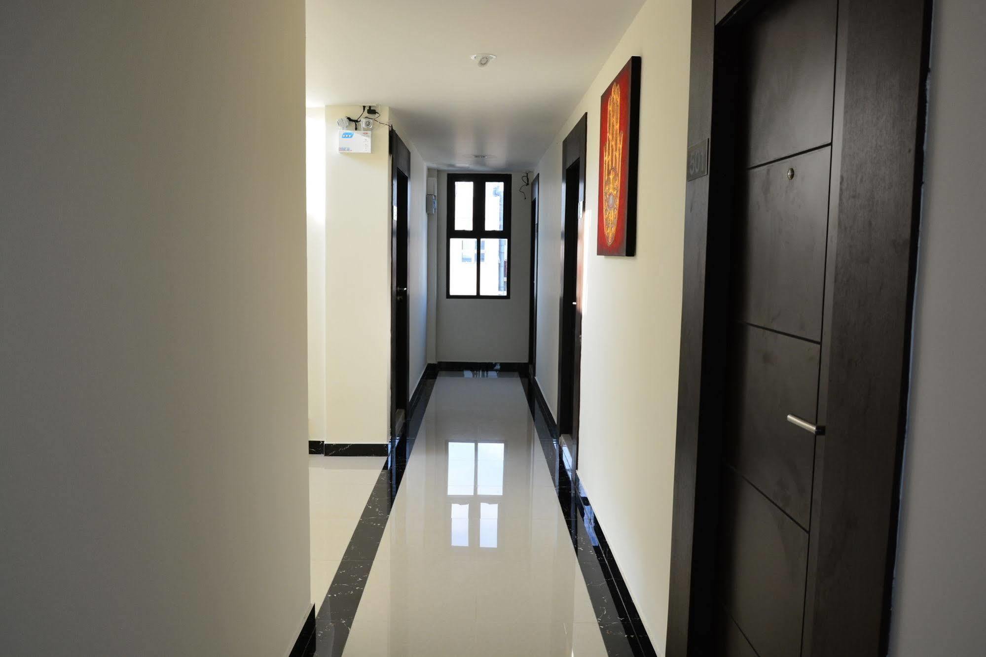 Hotel Adamaz House à Bangkok Extérieur photo